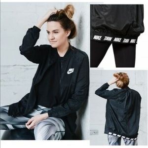 WOMENS NIKE ADVANCE 15 BOMBER JACKET